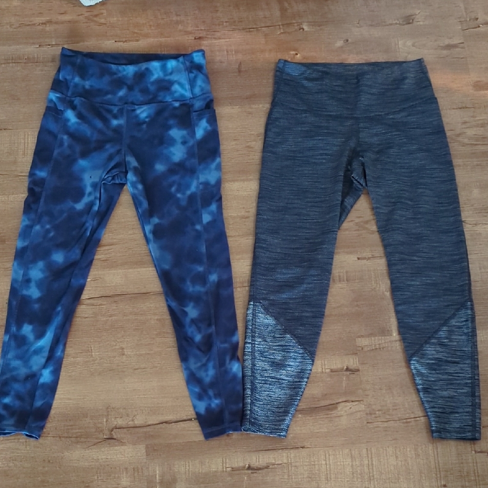 ⭐ Workout Leggings Bundle (2 Pairs) – Both Are Size Medium